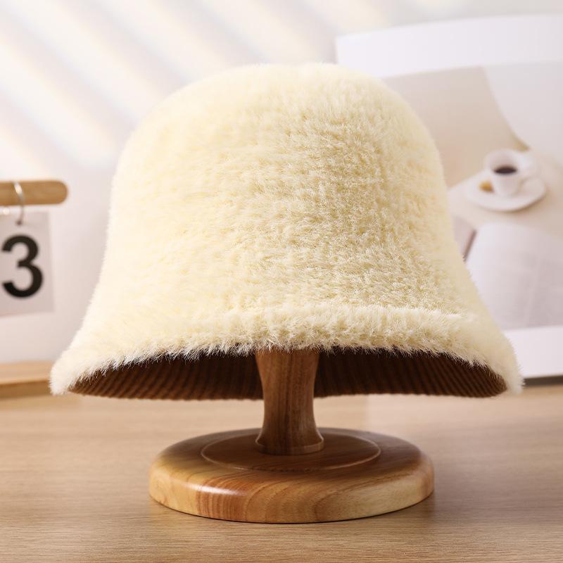 

Шапка Женская Зимняя Новая Плюшевая Панама Ветрозащитная и Теплая Имитация Норки Модная Универсальная Панама One Size