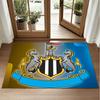 Dywan z kryształowego aksamitu z wzorem piłkarskim Newcastle United Miękki dekoracyjny dywanik do sypialni, przedpokoju