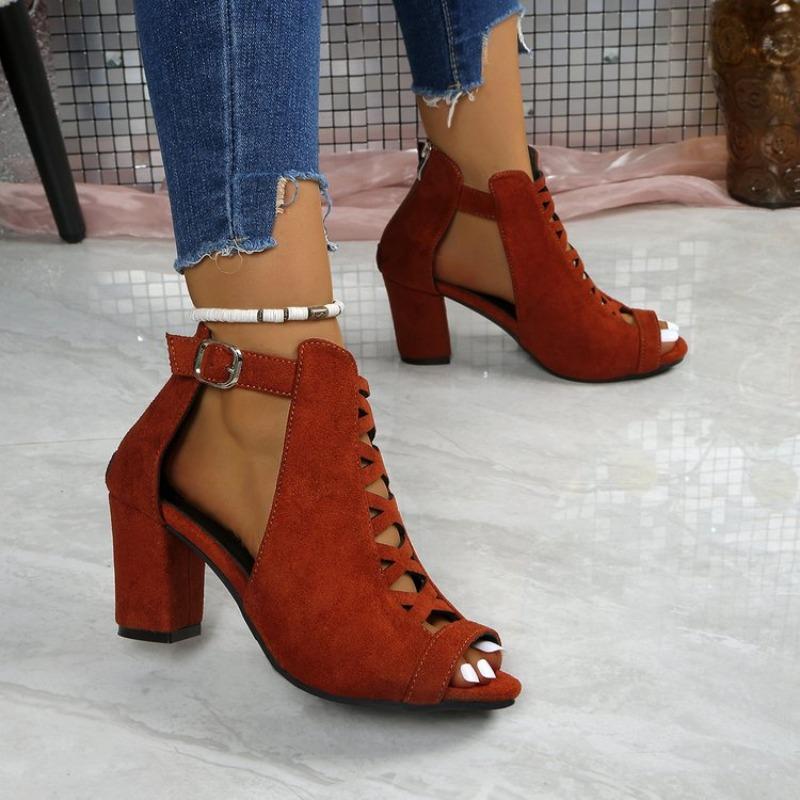 2026 Fish Mouth Sandals New Summer Versatile Cutout Metal Buckle Non-Slip Wear-Resistant High Heels