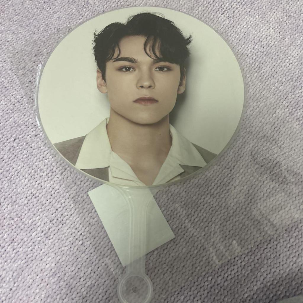 [USED] SEVENTEEN Vernon Fan INCOMPLETE