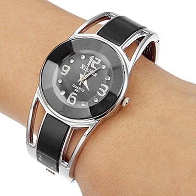 Women Watch Fashion Bangle Elegant Stainless Steel Quartz Ladies Watches Major Wristwatch Clock AVE