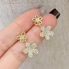 Exquisite Glittering Crystal Flowers Dangle Earrings for Women Korean Fashion Jewelry Wedding Party Girl Jewelry Accessories