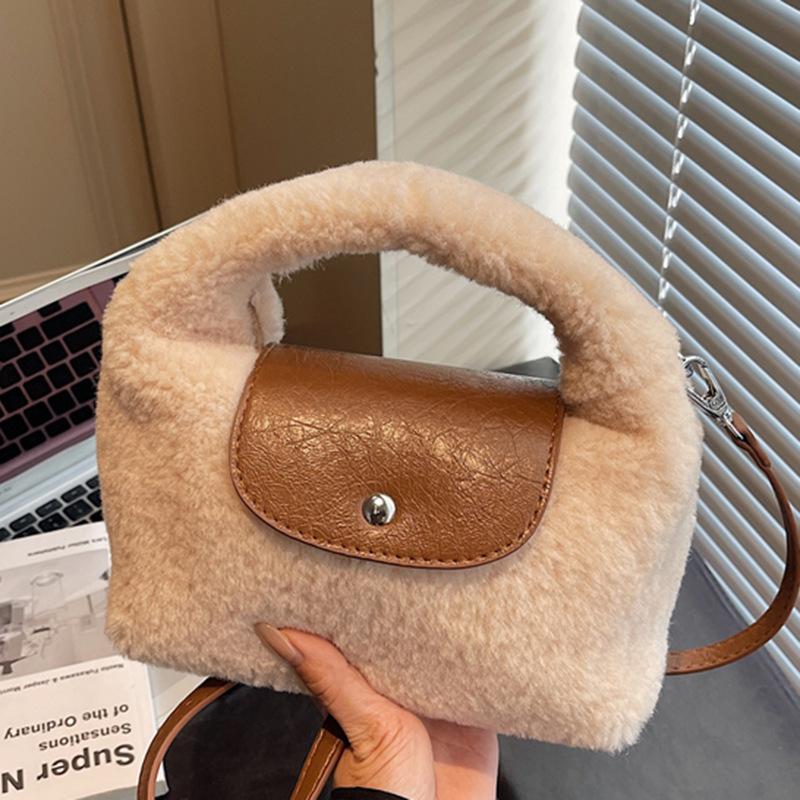 Autumn and winter popular portable fluffy bag women 2025 new fluffy commuter shoulder bag fashion shoulder messenger bag