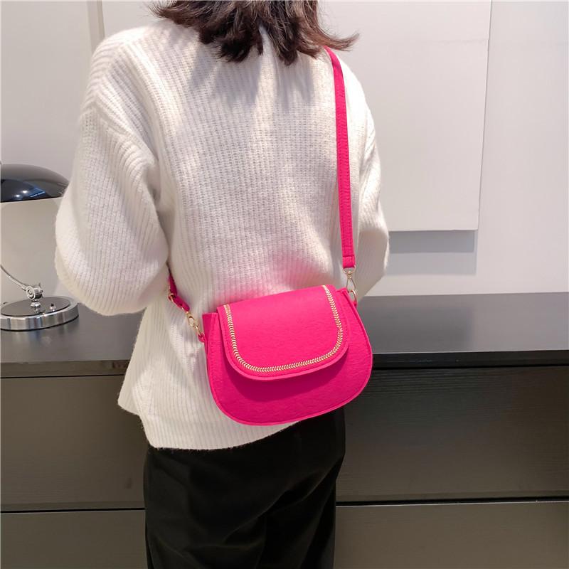 Trendy Black Felt Saddle Bag For Women Stylish Street Fashion Shoulder Bag