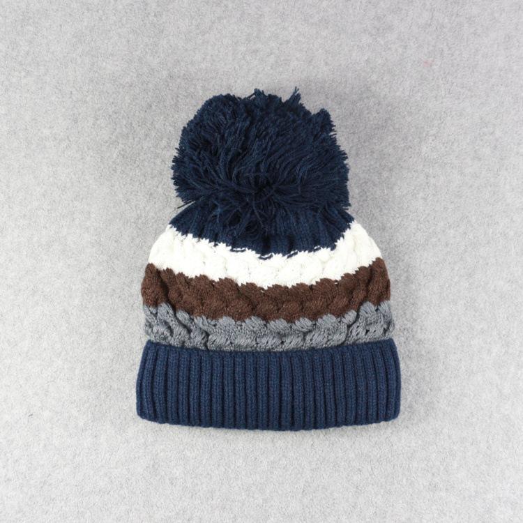 Europäische und amerikanische Winter-Übergröße Wollmütze mit Bommel, Zopfmuster-Streifen-Strickmütze, warme Outdoor-Kopfbedeckung