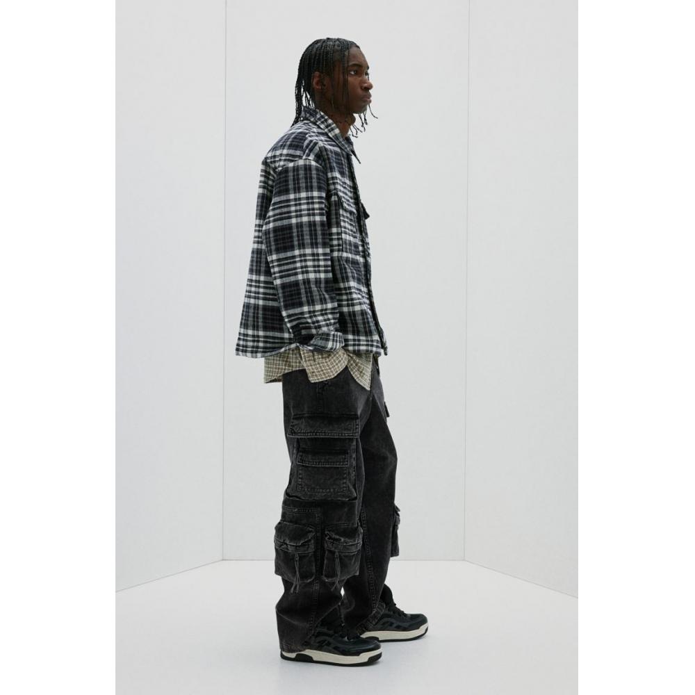 H M Loose Cargo Jeans deniM Black