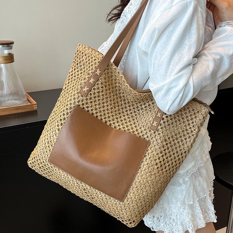 Commuter Large-capacity Straw Bag Women's 2025 New Seaside Vacation Beach Bag Fashion Woven Shoulder Tote Bag