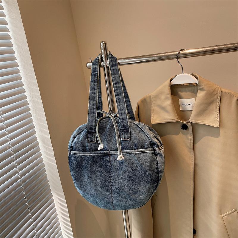 

Tote bag casual versatile denim simple texture Korean version shoulder bag large capacity commuting class retro bag women
