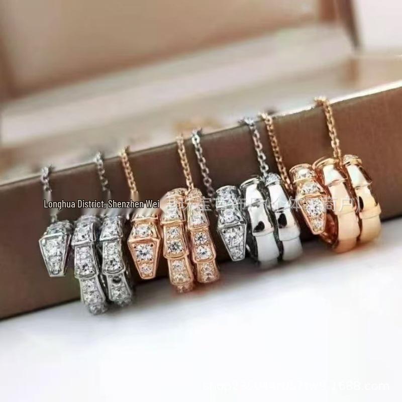 Baojia Inlaid Diamond Snake Necklace: 925 Sterling Silver, 18K Rose Gold Plated, Versatile Snake-shaped Clavicle Chain.