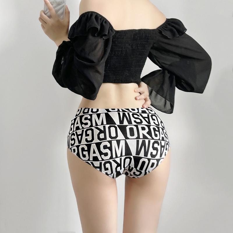 Lady Summer Sexy Hollow Ice Silk Without Trace One Piece Type in Waist Triangle Briefs