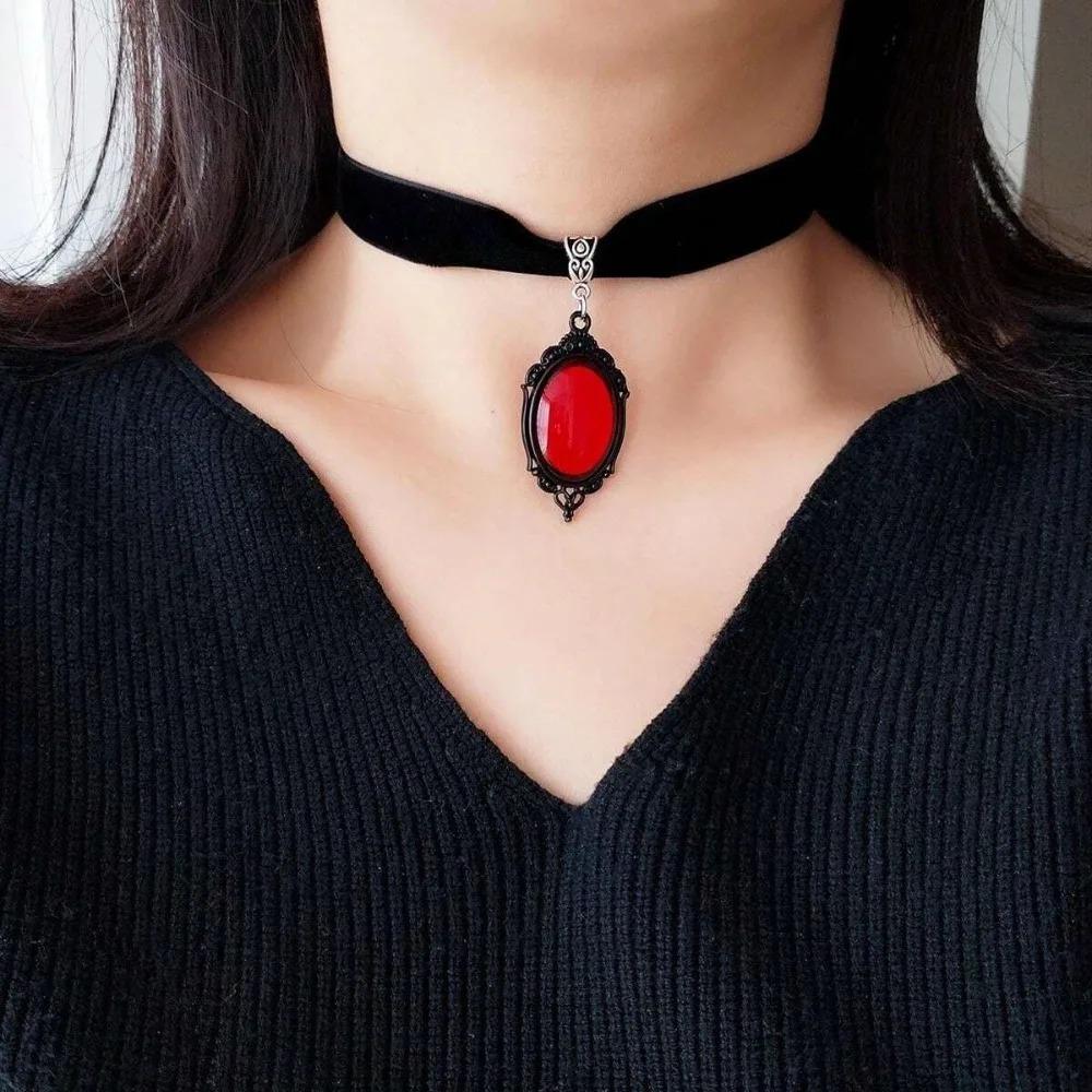 Black Clavicle Collar Necklace Gothic for Women Chokers Vintage Velvet Short  Necklaces
