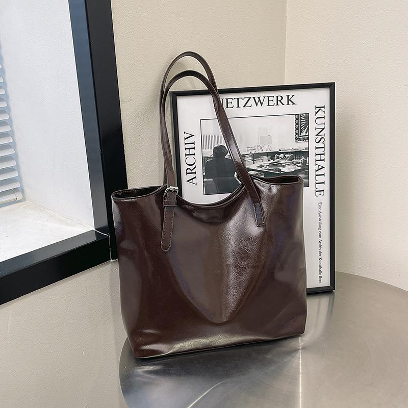 Retro Soft Pu Leather Women Shoulder Bag Large Capacity Simple Ladies Handbags Solid Color Portable Commuter Female Tote Bags
