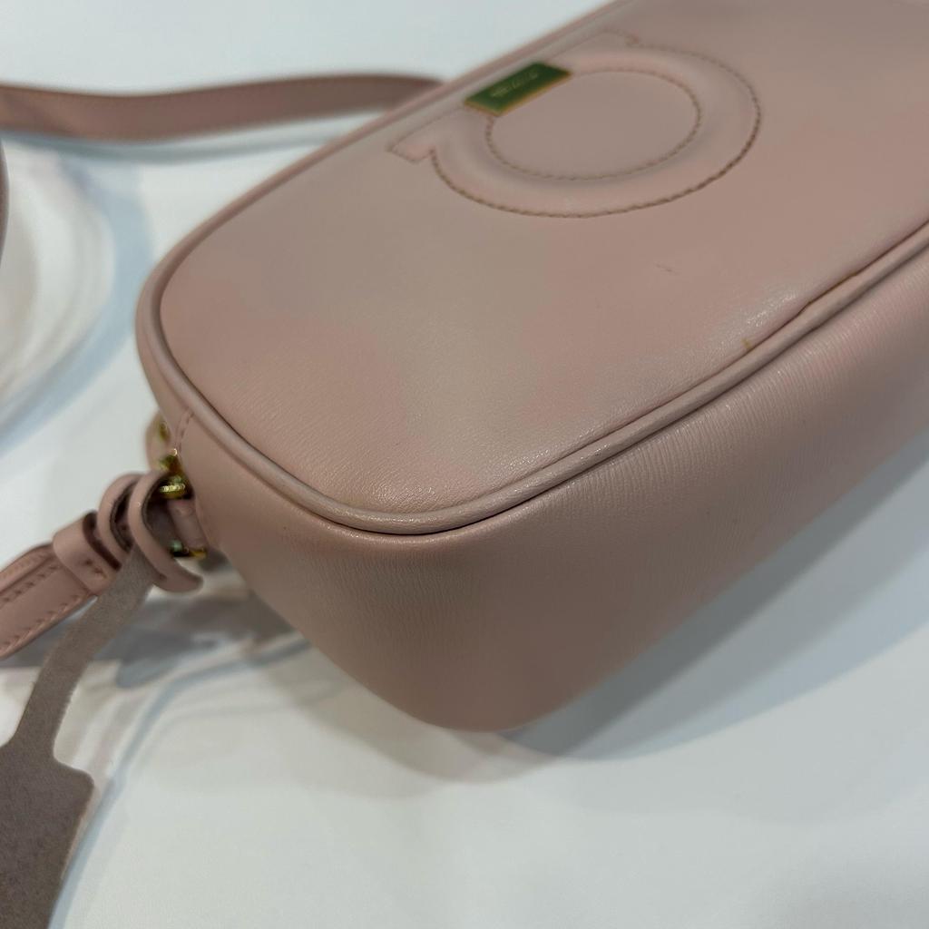 [Pre-Owned] City Light Pink Leather Crossbody Bag - Very Good #1H0WYN2