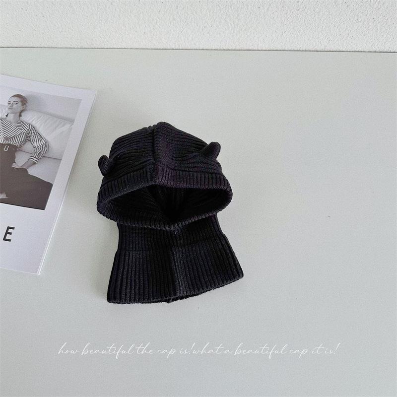 Cappello in Maglia con Orecchie d'Orso Stile Coreano: Maglione Caldo, Antivento, Coordinato Genitori-Figli per Autunno/Inverno.