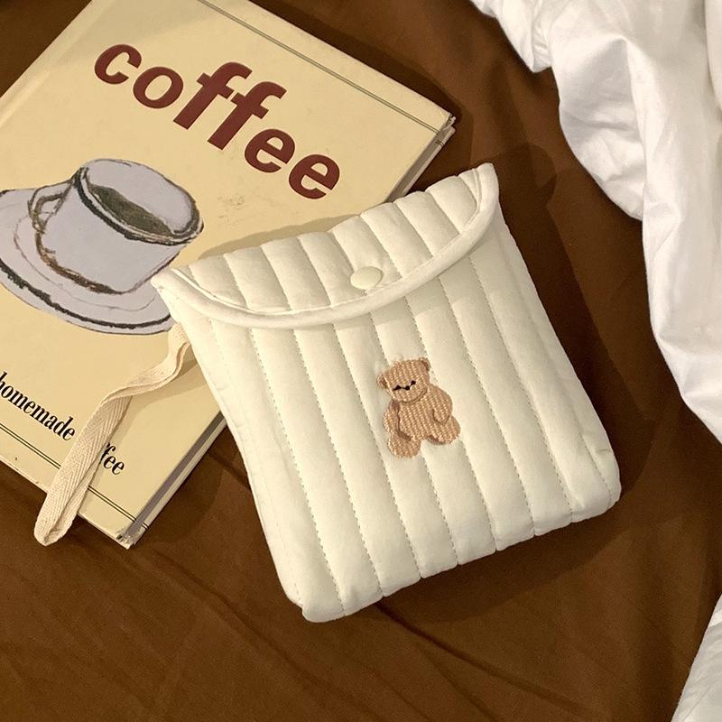 

1 шт. Мини Кавайный Квадратный Мешочек для Гигиенических Прокладок Легкий Ручной Стеганый Клапан Мешочек для Хранения Bear