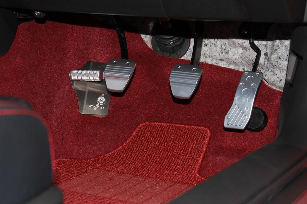 NEOPLOT Footrest Bar NEO Adjustable Left Foot for Toyota GR86 and Subaru BRZ Manual Transmission Vehicles NP57220, Position, 7cm, Silver, (ZN8) (ZD8)