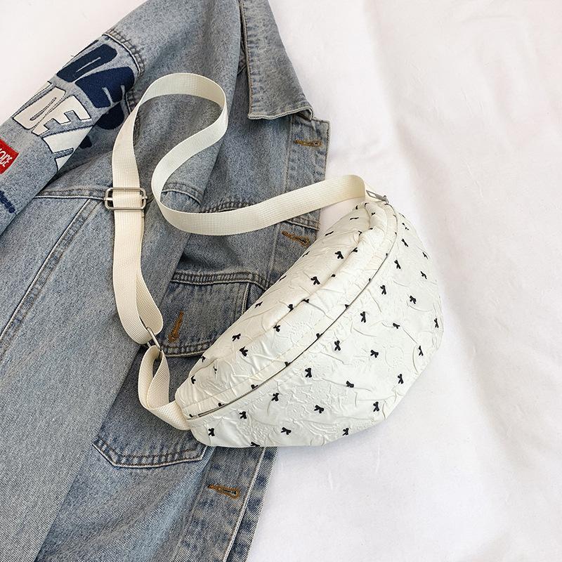 

Сумка на грудь с бантом новая модная и красивая легкая повседневная простая на плечо мессенджер белый