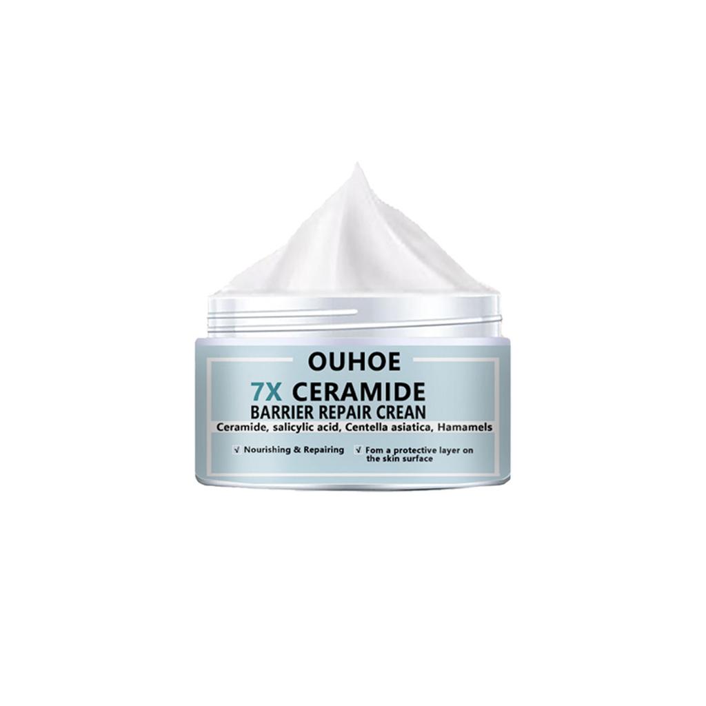 Hydrating Moisturizer To Improve Uneven Skin Tone On the Face Provides Moisture and Nourishment, Leaving the Skin Soft and Refined