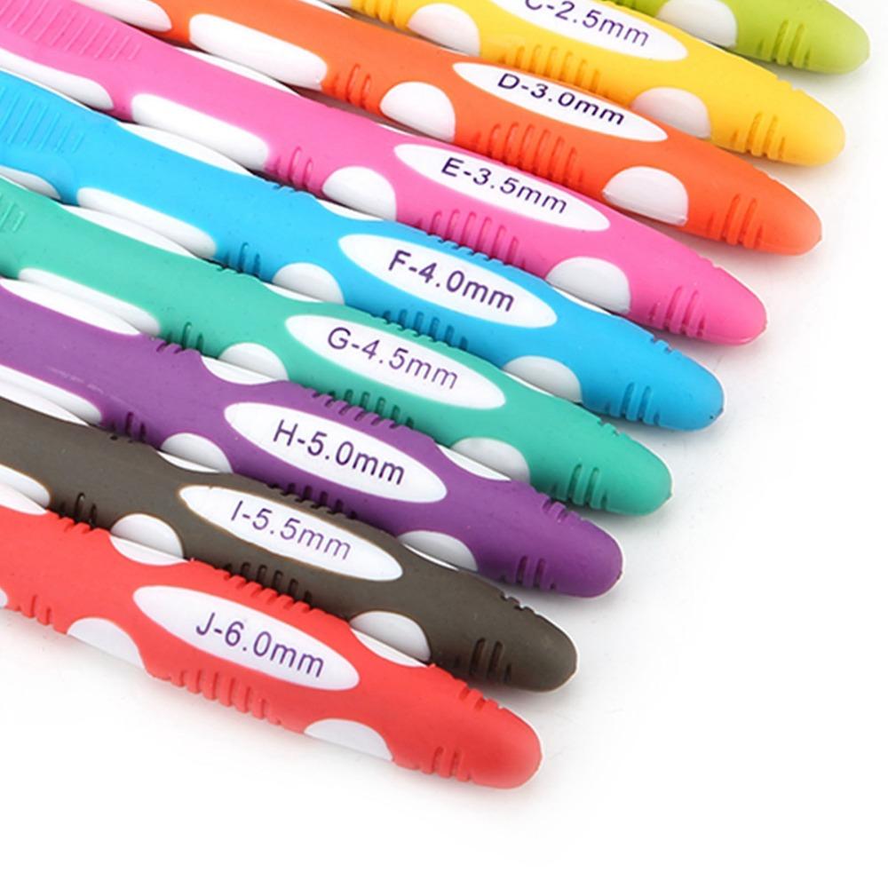 9pcs Extra Long Handle Crochet Hooks Set Plastic Handle Ergonomic Crochet Hooks For Arthritic Hands