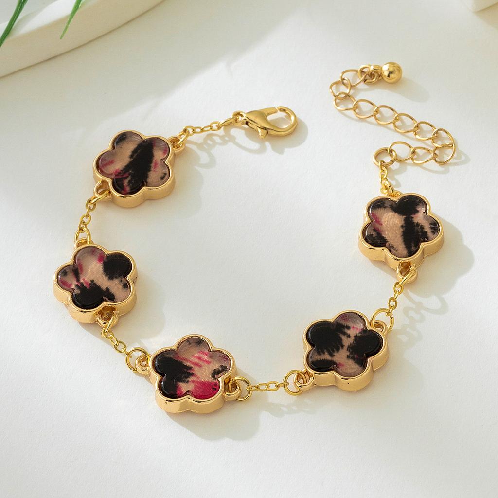 Stylish And Elegant Lucky Five-Petaled Flower Bracelet Female, Five-Leaf Flower