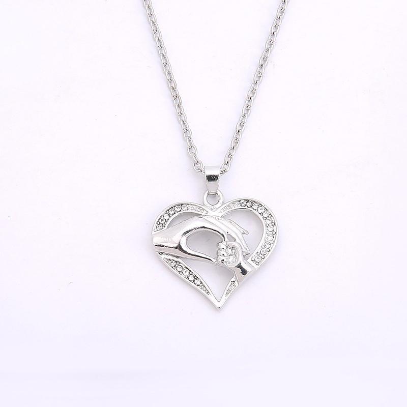 Mother's Day Mom Hold Kids Children Hand Love Heart Pendant Chain Necklace
