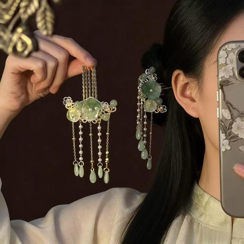 Sandalwood Women's Hairpin: Elegant Modern-Chinese Style Wooden Updo Stick