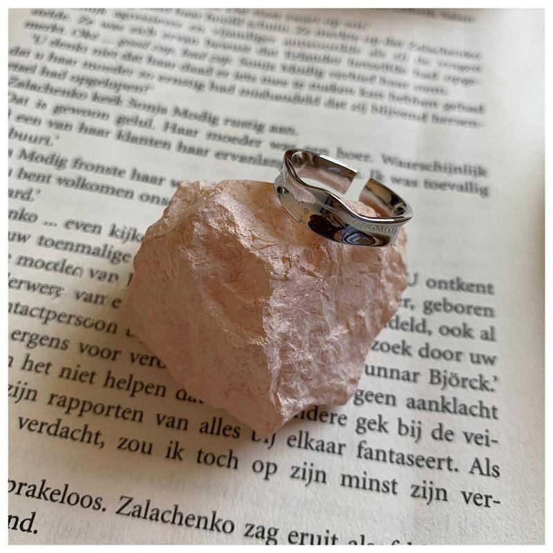 Adjustable Size Art Deco Geometric Ring Niche Minimalist Irregular Concave Glossy Plain Ring Ring Simple Fashion Versatile Ins Cold Wind Finger Ring