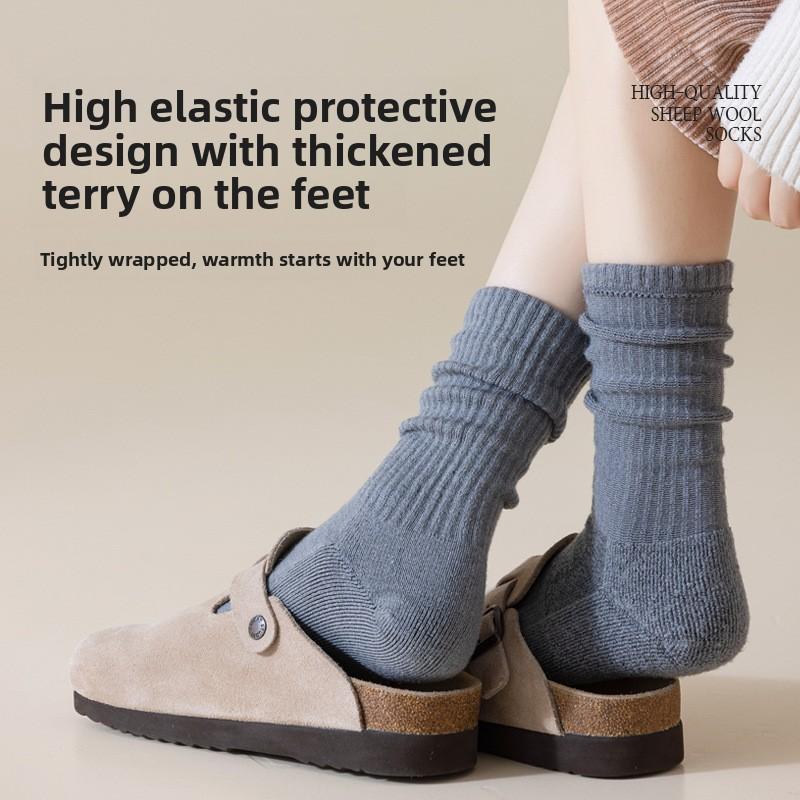 3 Pairs of Girls Autumn and Winter Thick Wool Ring High Rubber Heat Insulation High Drum Wool Sports Socks