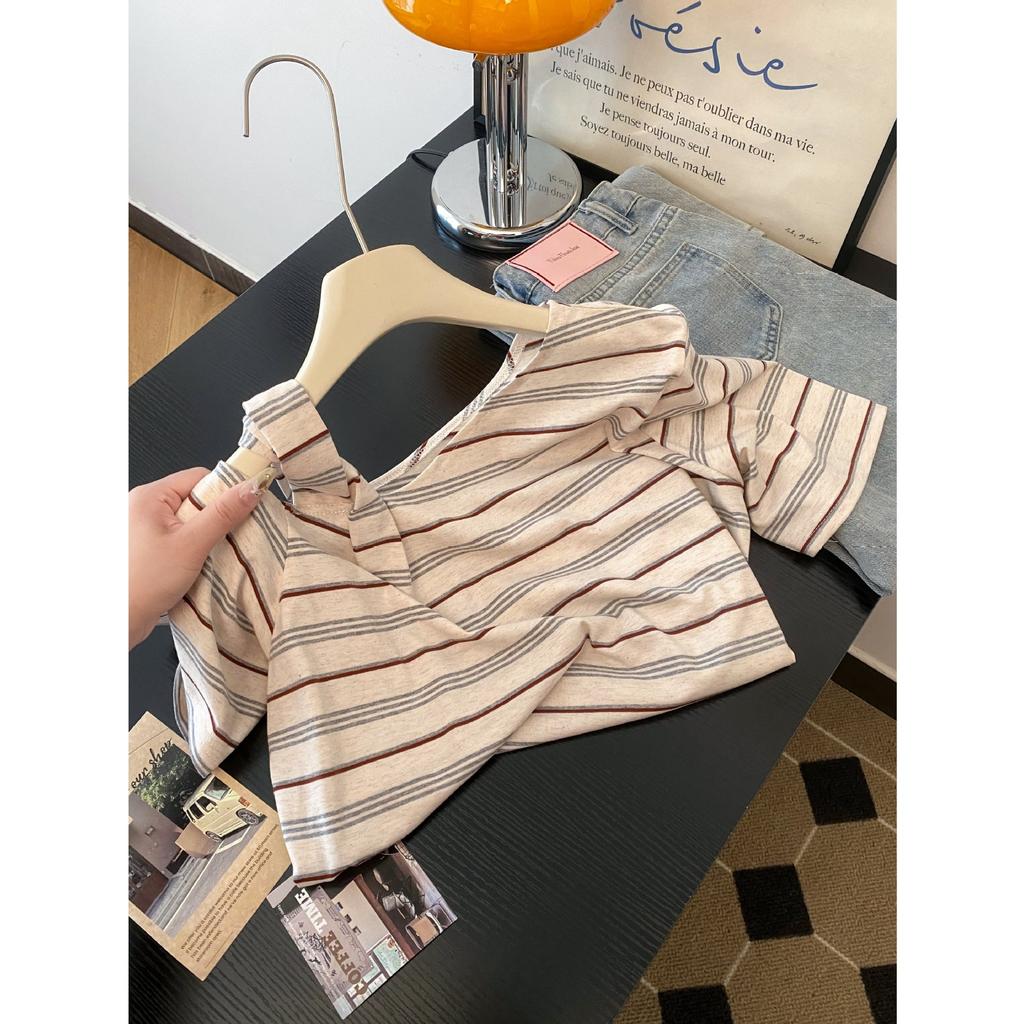 Korean Striped Slanted Shoulder Short-sleeved T-shirt Women's Thin Summer New Design Is Unique and Beautiful, and the Small Top Is Trendy.