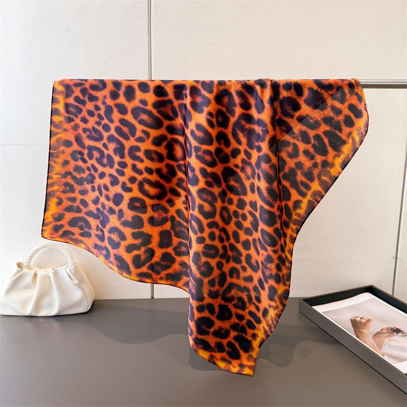 

70Cm Square Spring Summer Women Scarf Silk Leopard Print Satin Beach Scarves Shawl Headband Hijab Bandana Wrap Bufanda 70x70cm