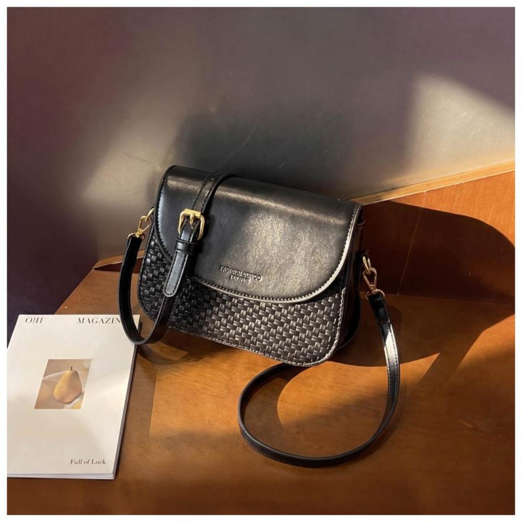 Xeie Thuk Crossbody Bag Women PU Adjustable Strap Daily Commute