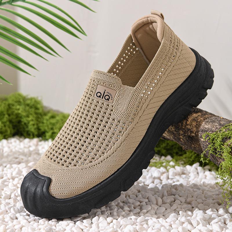 Men's Breathable Fly-Knit Slip-On Shoes - Lightweight, Casual & Comfortable for Driving