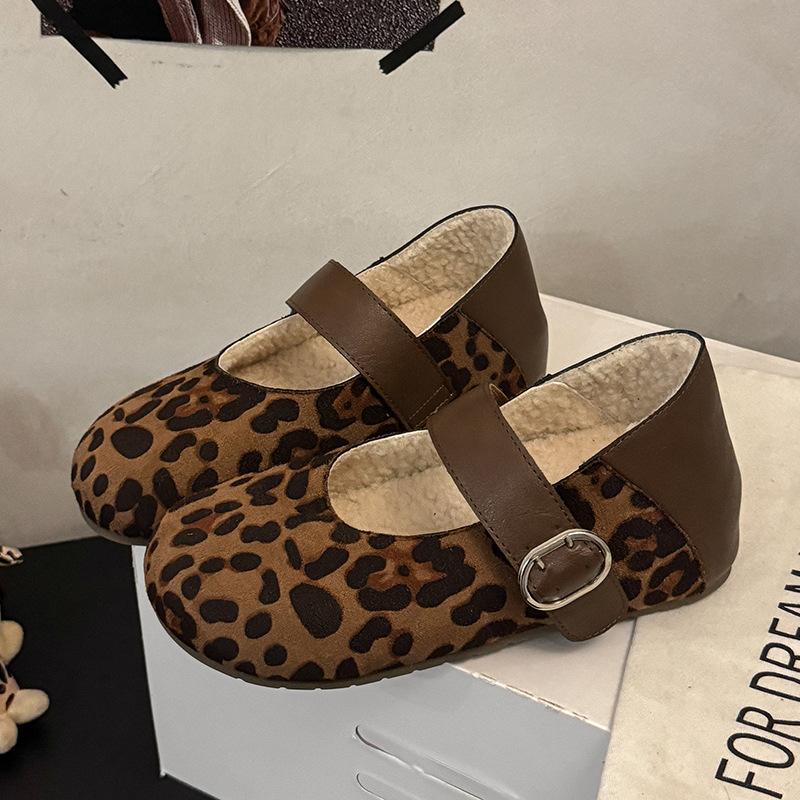 

Mary Jane shoes women s 2025 new round head one-word buckle fashionable versatile comfortable lightweight casual shoes 40 цветной печати леопарда