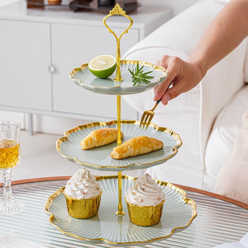 Керамическая 3-ярусная подставка для десертов и закусок с золотым ободком
