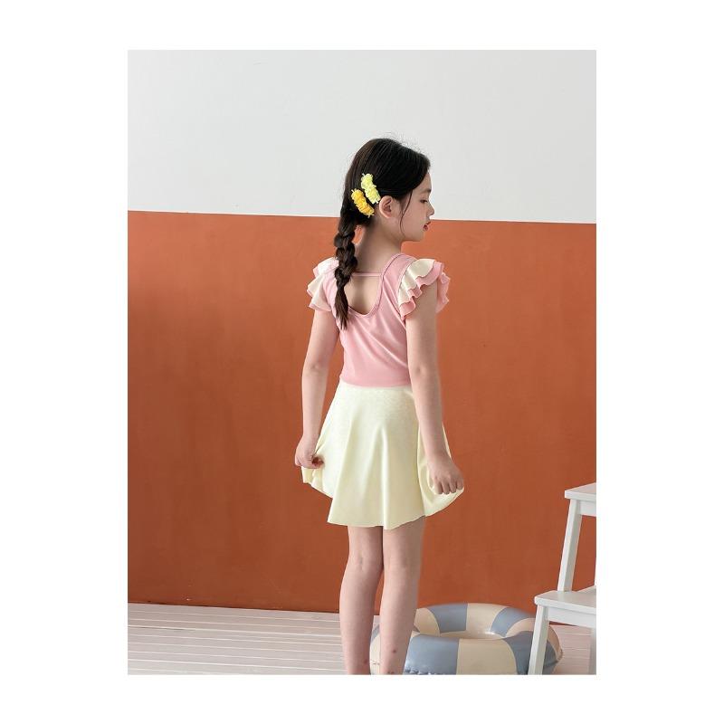 Girls' Swimwear: Fresh and Cute One-Piece Polyester Swimsuit for Young Girls