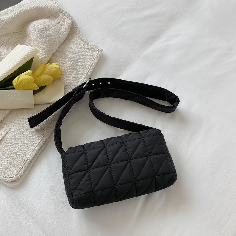 

New pillow bag grid girls shoulder small square bag cute girls shopping messenger small bag чёрный