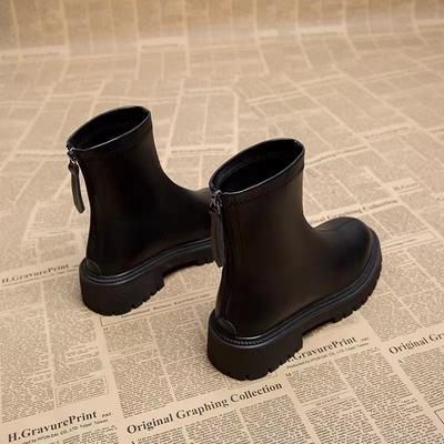 מגפיים – מגפיים