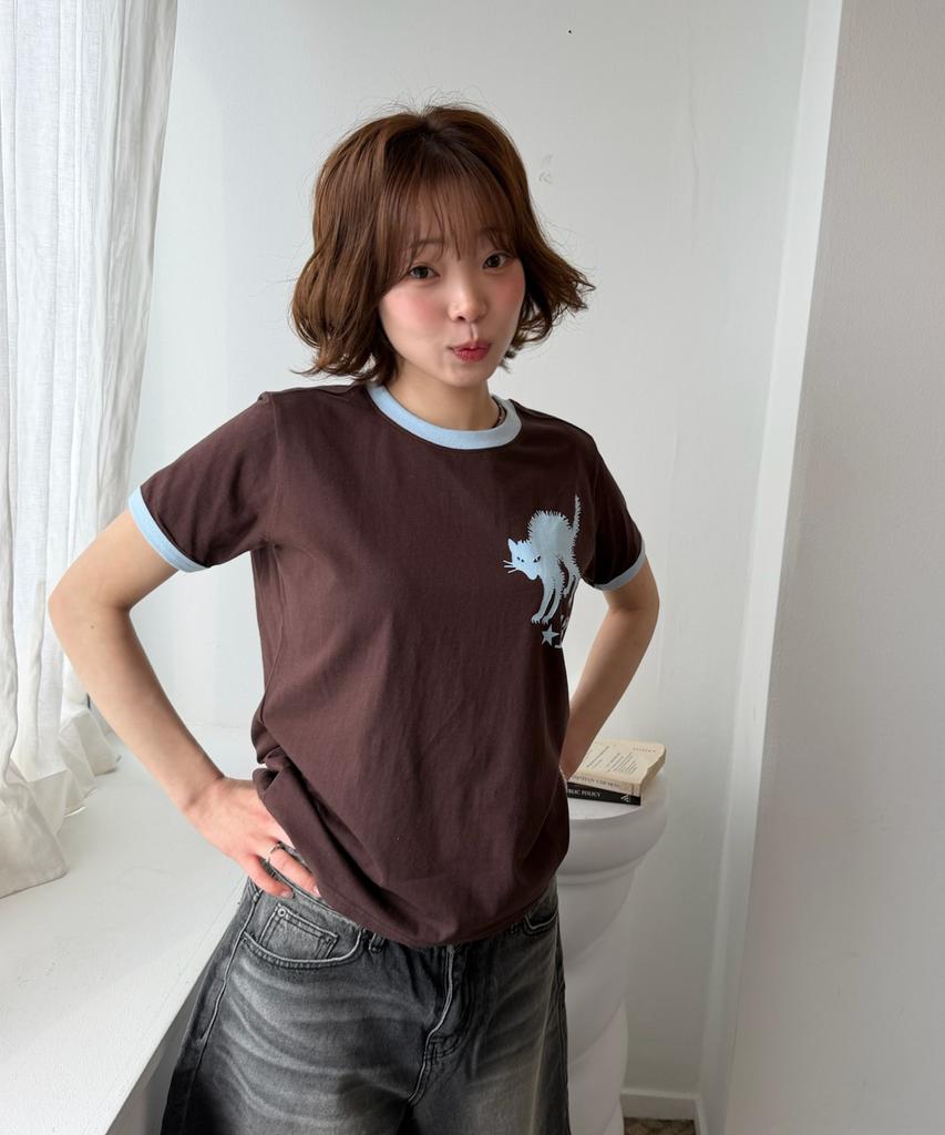 AMOU 13 Cat Half T-Shirts Brown