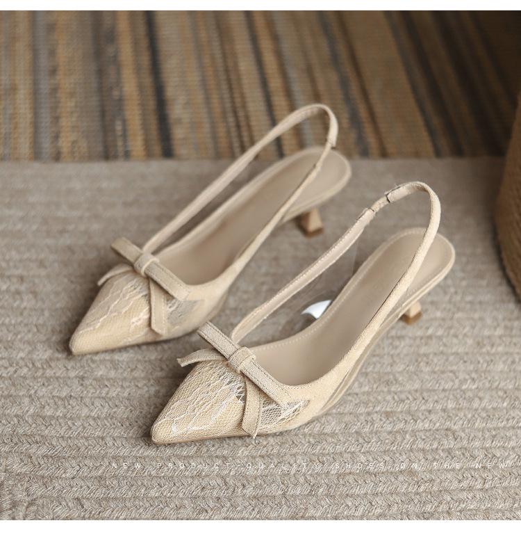 Schicke Spitze Kitten Heels: 2026 Frühling Geschlossene Zehenpartie Riemchen mit Schleife Mittelhoher Absatz Damen Sandalen