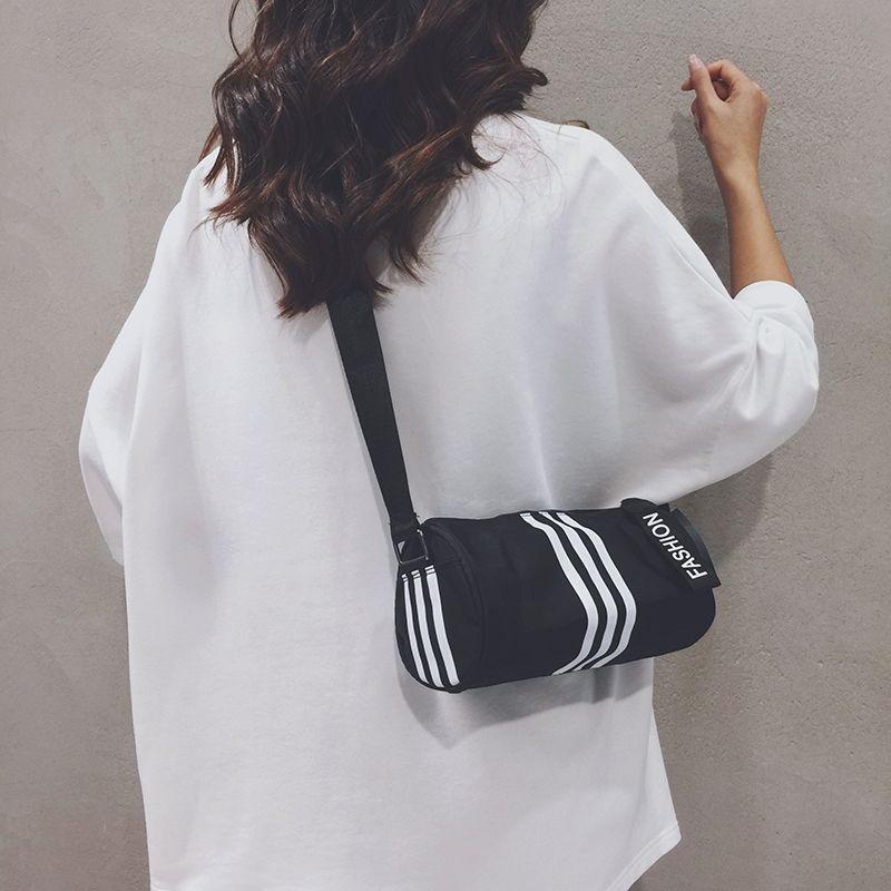 

Женская сумка полоски повседневная туристическая велосипедная кроссбоди цилиндр Black