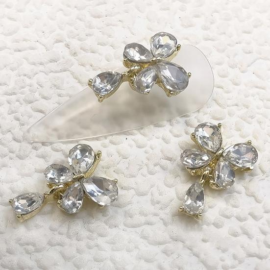 3Pcs Nail Charms Sparkling Stunning Visual Effect Ultra-Light Creative Shape Wide Application DIY Alloy Shiny Bow-knot Rhinestone Nail Art Decorations