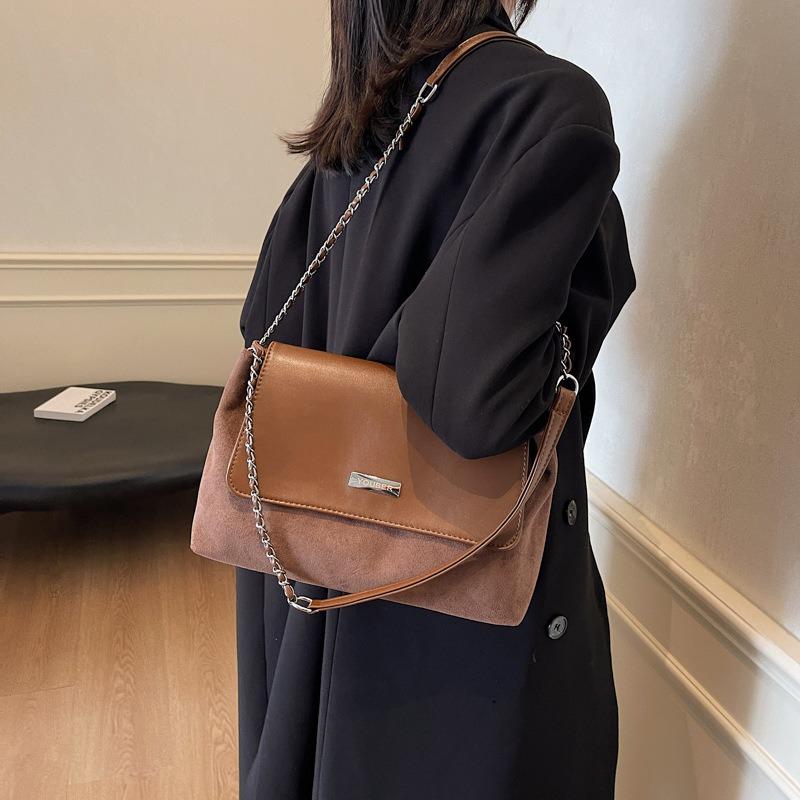 Popular retro underarm bag women's new chain versatile commuter shoulder crossbody small square bag