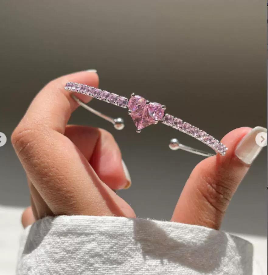 

Набор браслетов из 2 штук с цирконом «Любовь» Универсальные и модные аксессуары для женщин Свидания Новинка