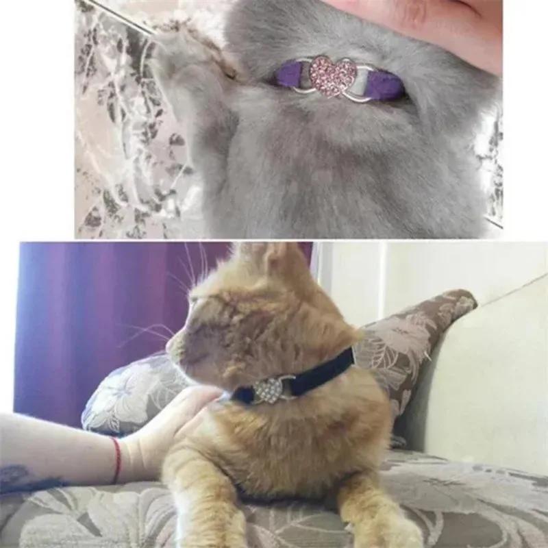 1Pc Cat Collar Adjustable Rhinestone Heart Bell Design Velvet Small Pet Collar