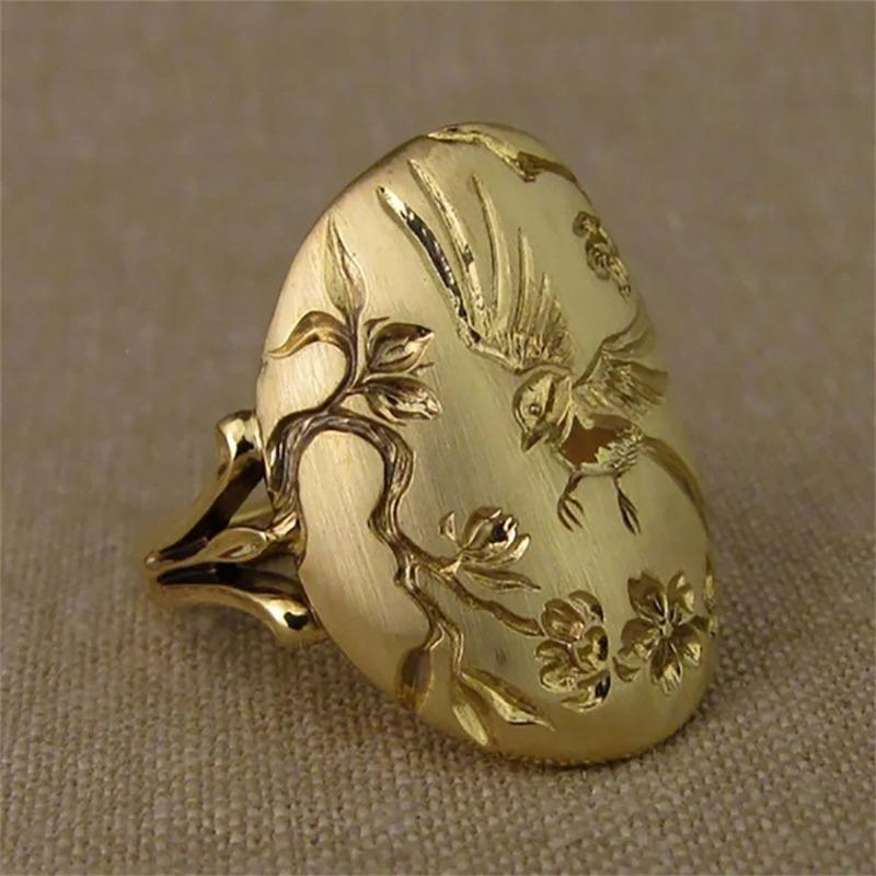French Retro Gold Color Ring for Women Fashion Swallow Flower Pattern Ring New Party Jewelry Gift Popular Accessories