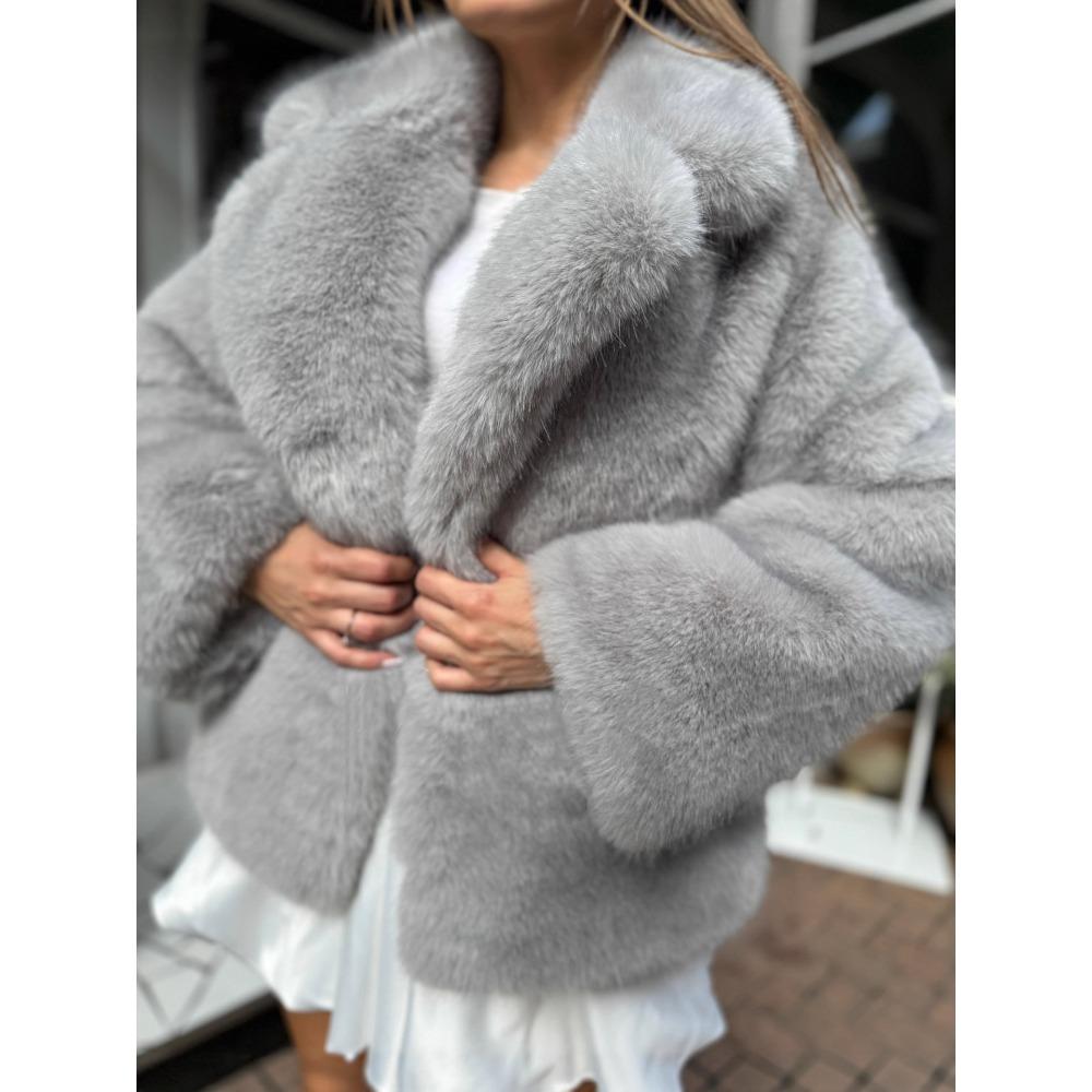 Women's Turn Down Collar Long Sleeve Faux Fox Fur Jacket Loose Fit Girly Style Furry Coat