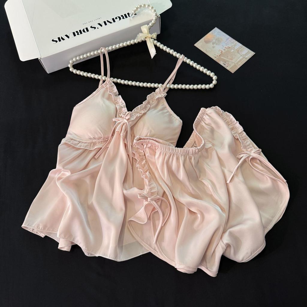 Ice and snow silk sexy women's summer suspender shorts set pure desire wind spring and autumn pajamas ice silk loungewear with chest pad