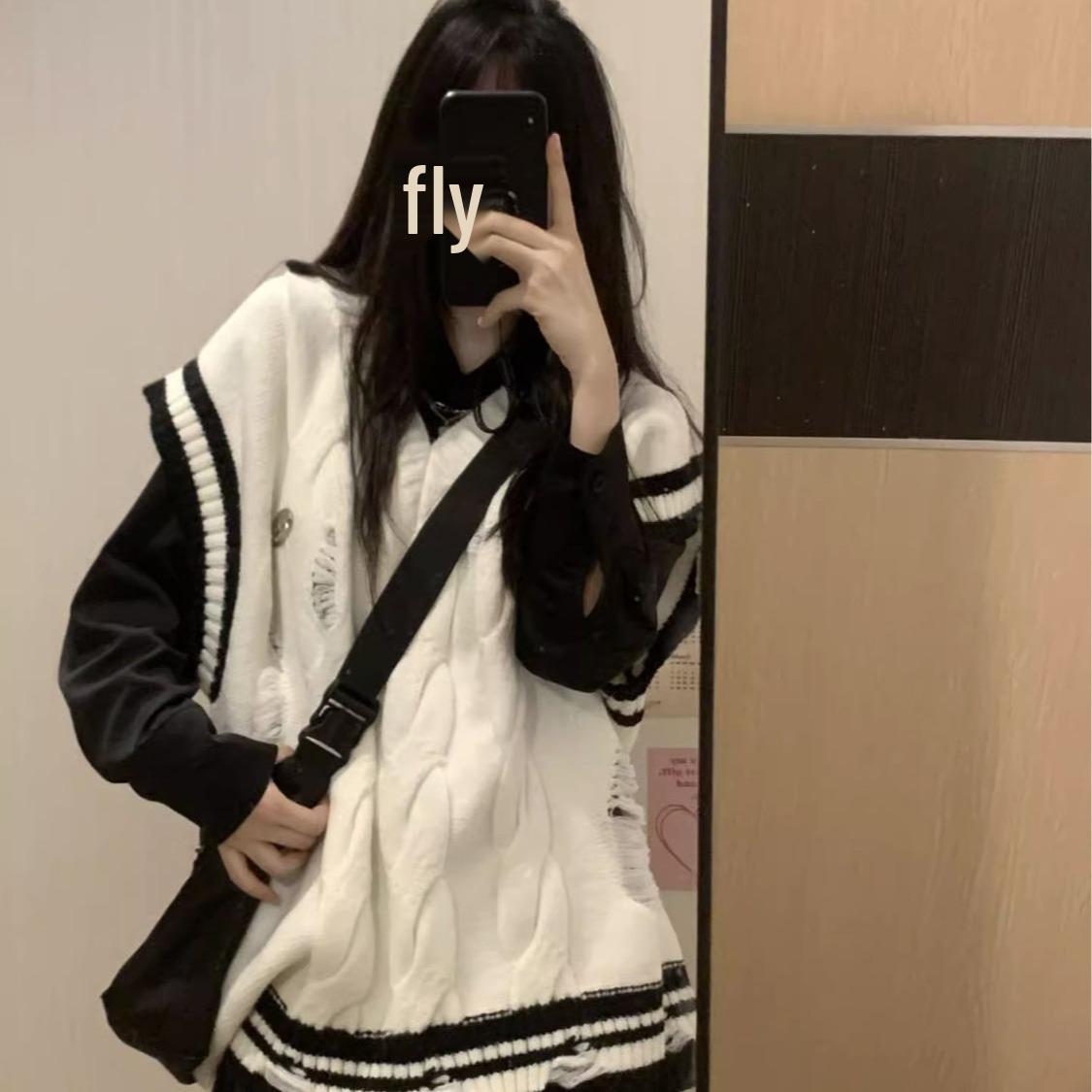 

Women s Retro Preppy V-Neck Knit Vest for Autumn Layering 2XL