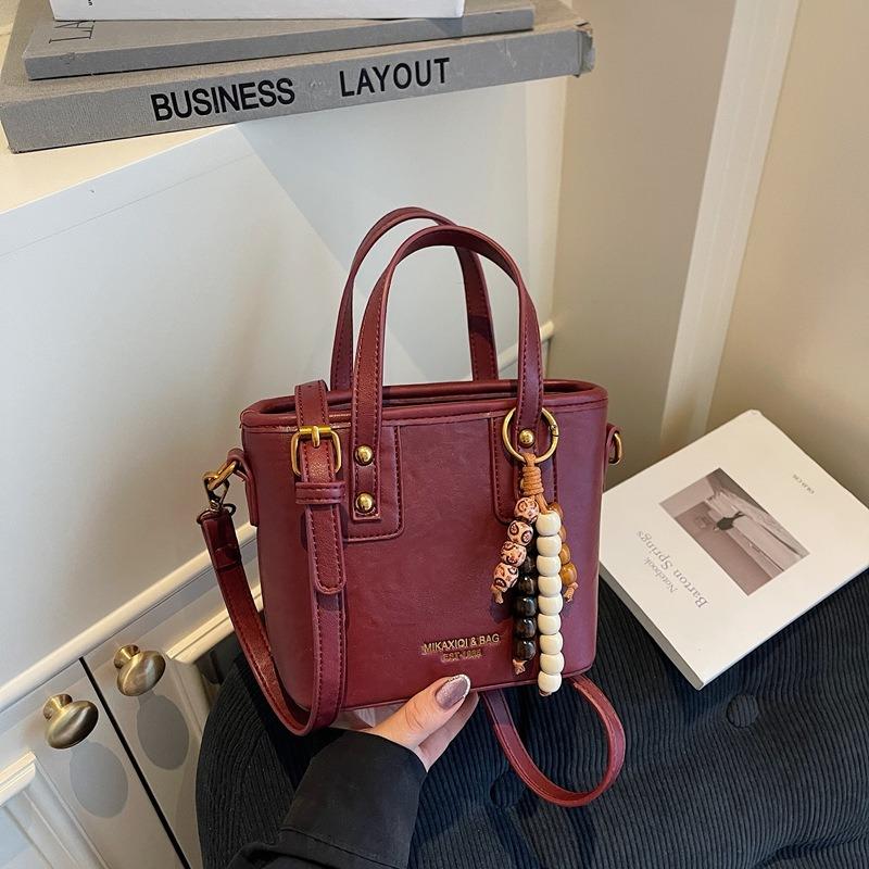 Hand Carrying Retro Casual Bucket Bag Women's Winter New Trend Fashion Shoulder Bag High-end Women's Bag