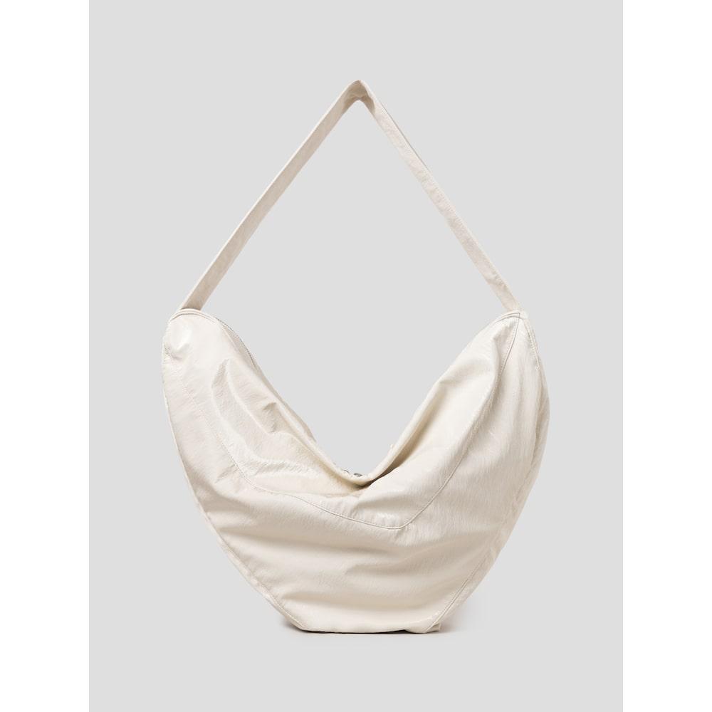 Anggae Solid Triangle Bag Ivory